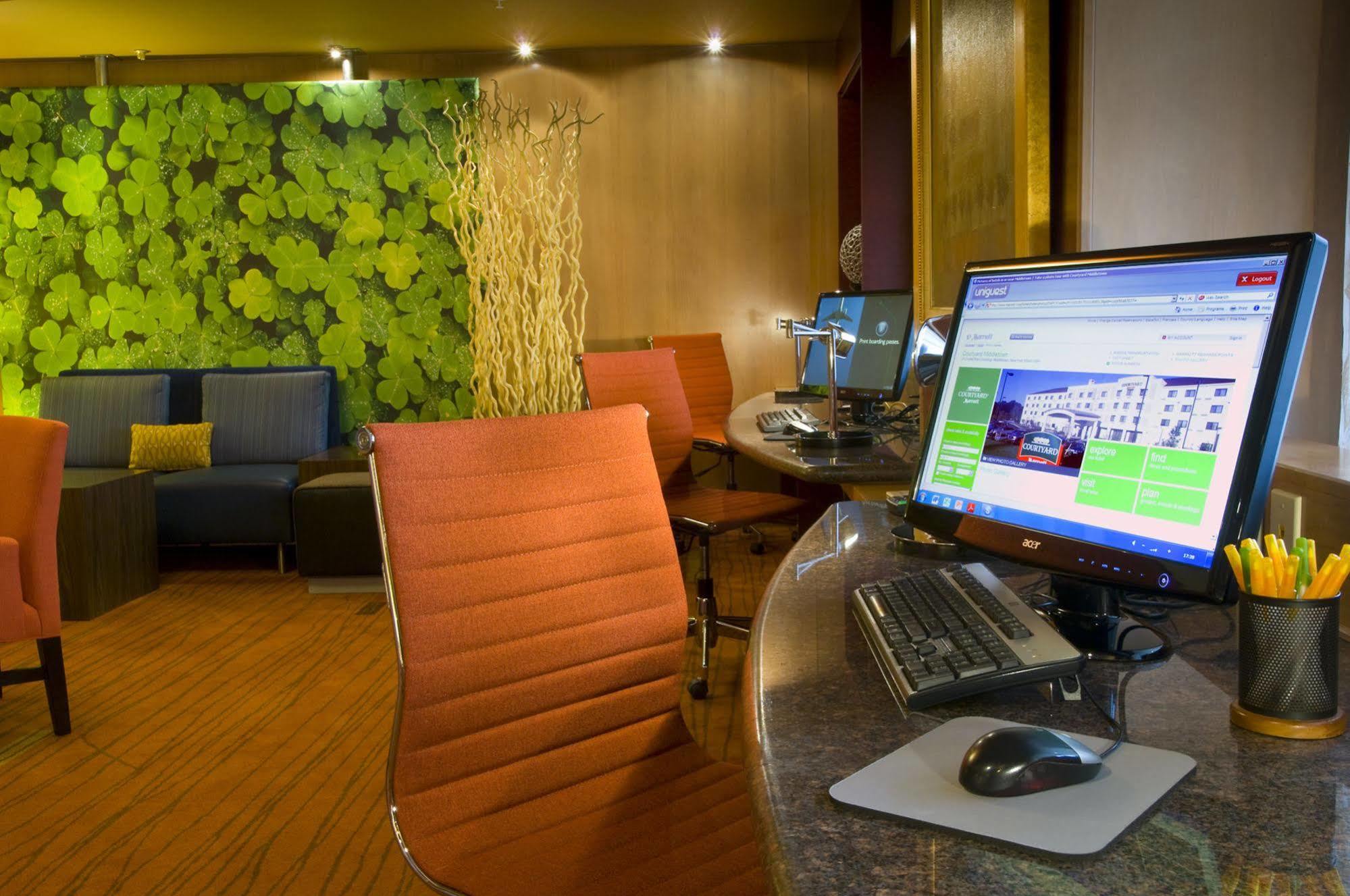 Hotel Courtyard By Marriott Goshen 3*
